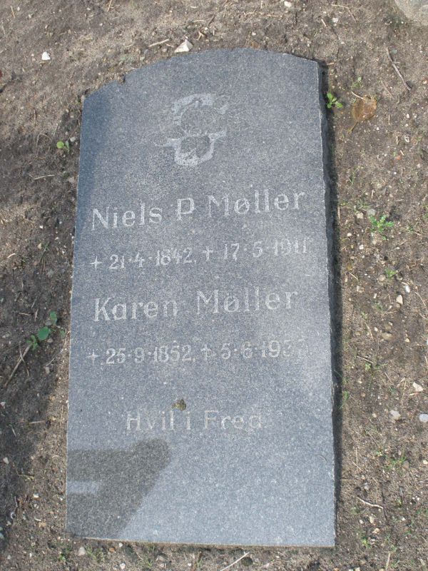 Karen  Moeller,.JPG